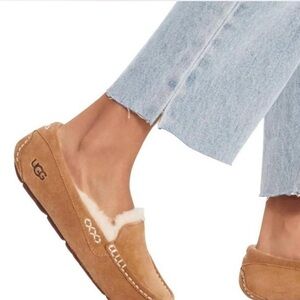 UGG Ansley Women's Moccasin Loafers Slippers Chestnut II size 6 NWOT